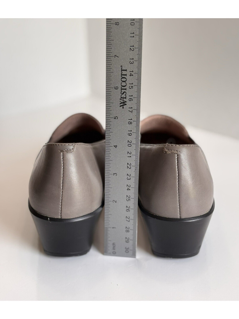 Dansko Jessica Women's Gray Leather Slip On Clogs Comfort Shoes Size 39/ US 8.5 - Picture 5 of 16